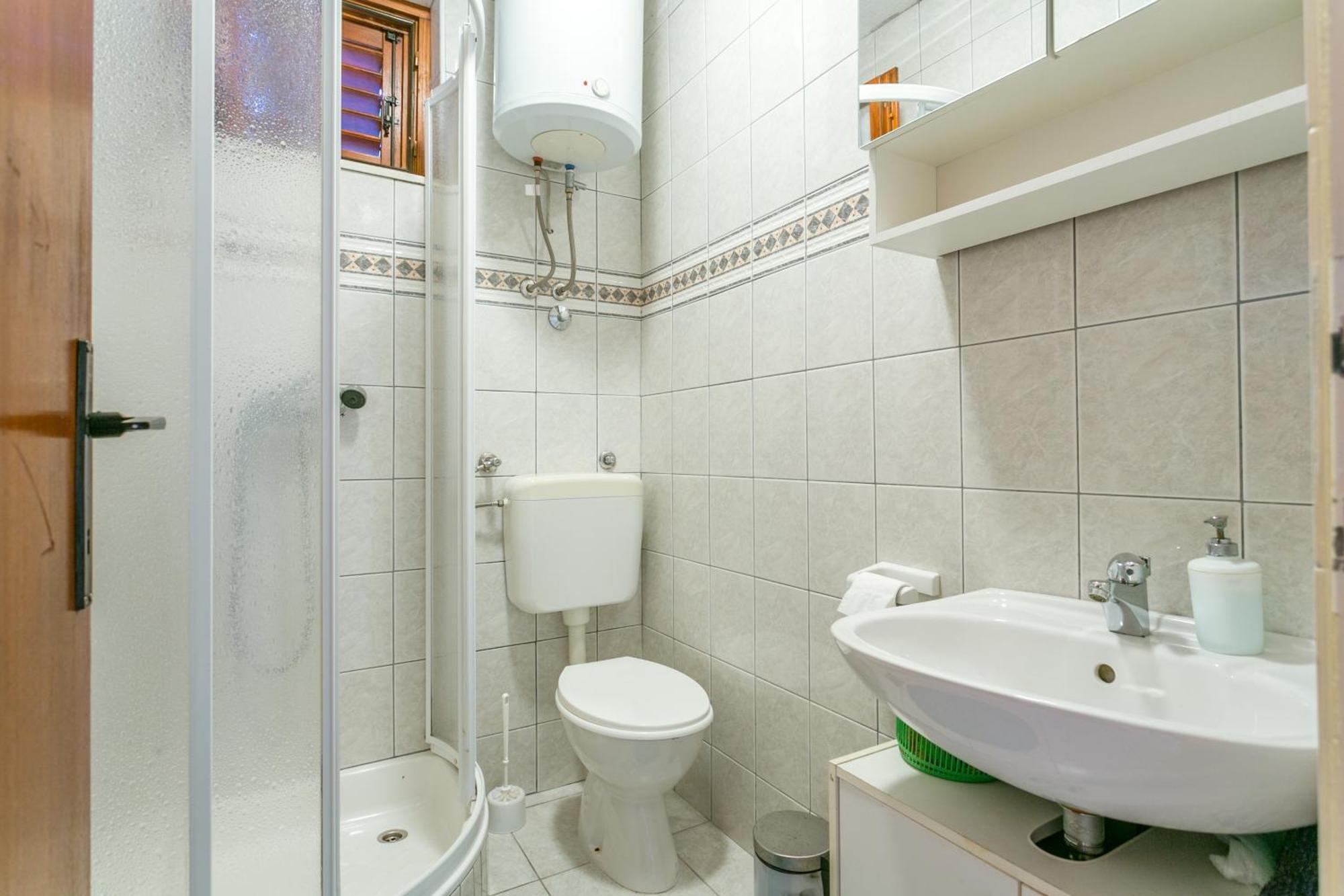 Apartments By The Sea Seget Vranjica, Trogir - 1038 Ngoại thất bức ảnh