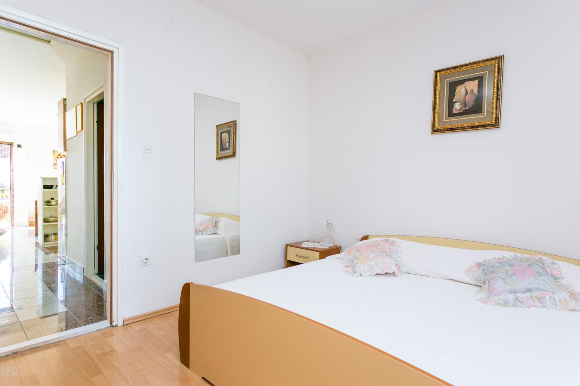 Apartments By The Sea Seget Vranjica, Trogir - 1038 Phòng bức ảnh